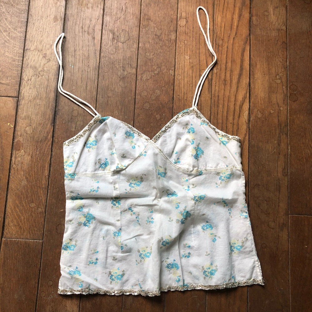 American Eagle Size 2 crop top